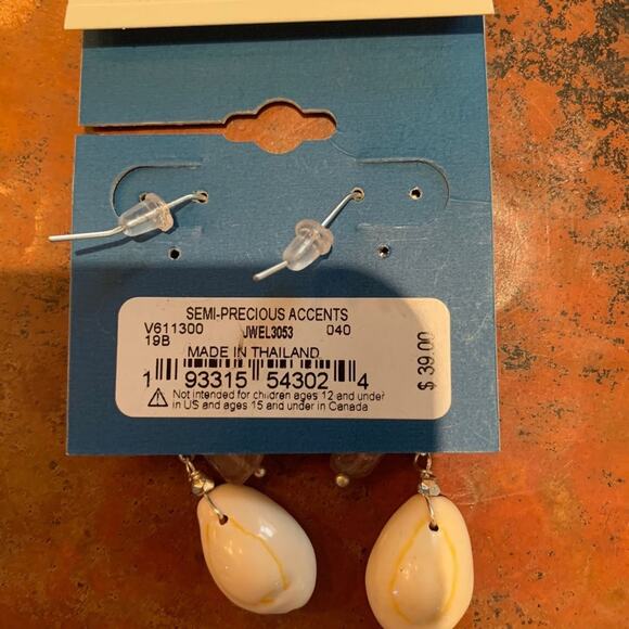 NWT Lucky Brand Shell Drop Dangle Silver Earrings - Picture 5 of 5